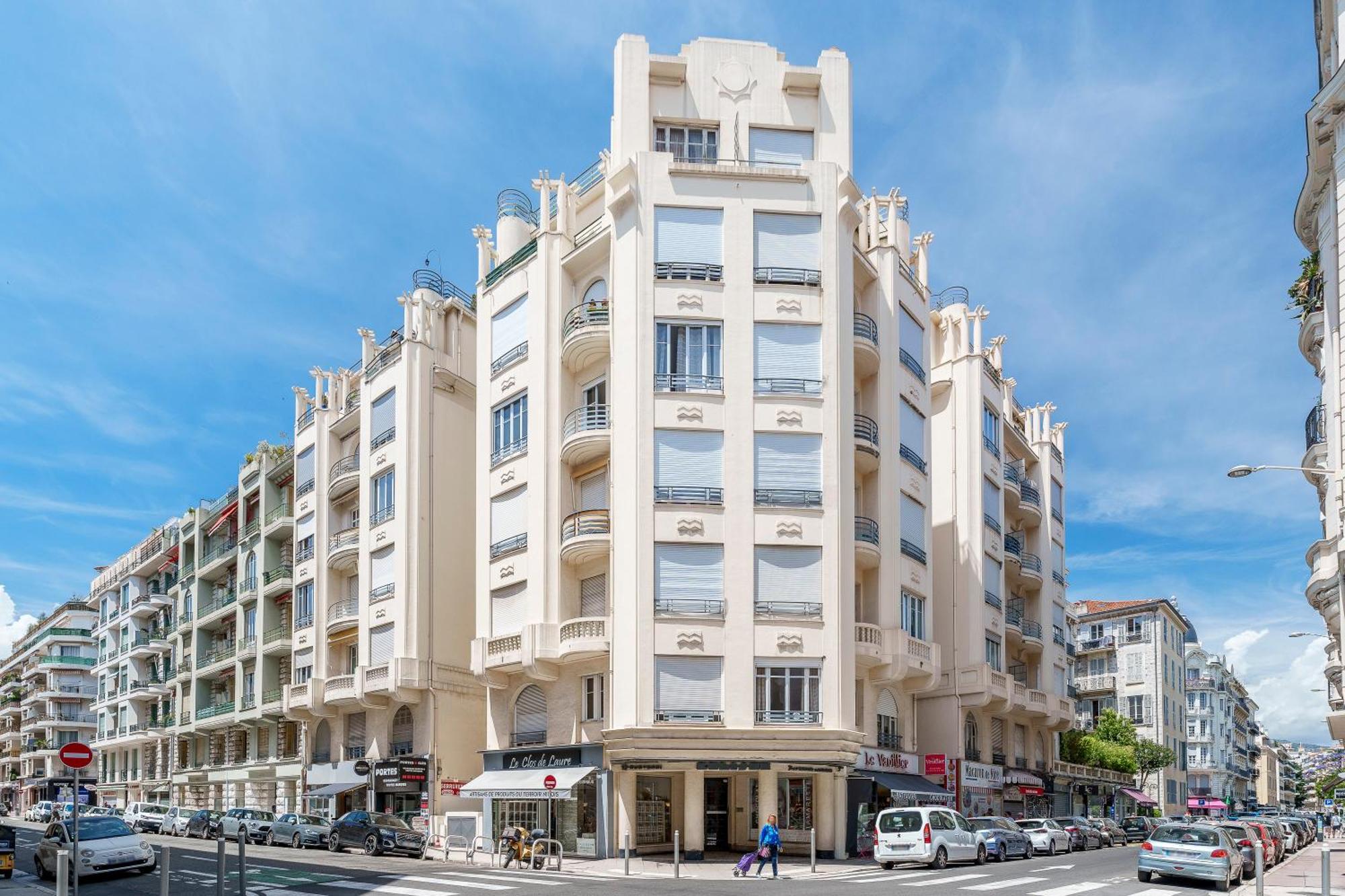 Renting - Verdi - Charm & Comfort & Aircon Apartment Nizza